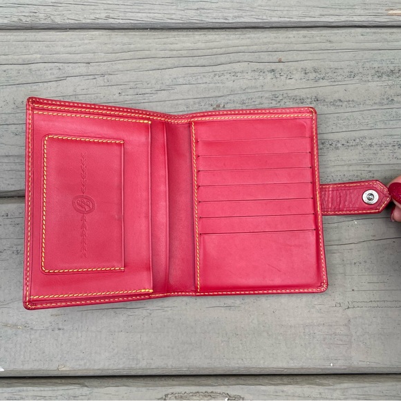 Ines De La Fressange Paris red leather wallet with yellow leaf stitched - Picture 7 of 16